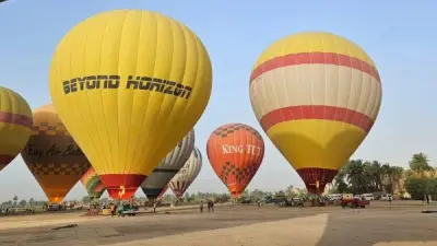 الأقصر توقف رحلات البالون الطائر بسبب سوء الأحوال الجوية وتحذيرات الأرصاد