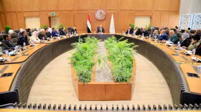 تفعيل الغياب وربطه بأعمال السنة.. وزير التعليم يوجه بتدابير حاسمة لضبط النظام