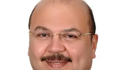 لوحات السيارات السوداء تتصدر عالم الفخامه: أسرار الجمال والتمويل والندرة