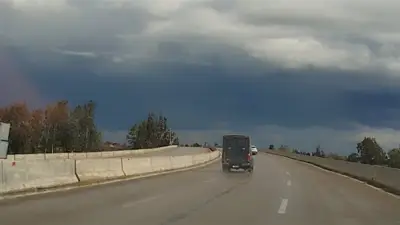 أمطار غزيرة تغرق شوارع الغربية وتحذيرات من استمرار عدم استقرار الطقس