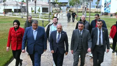 محافظ بني سويف يتفقد مركز الطوارئ لمتابعة حالة الطقس والجاهزية للأمطار