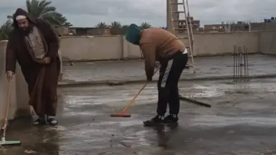 أوقاف كفر الشيخ تواصل كسح مياه الأمطار من أسطح المساجد لمواجهة الطقس السيئ