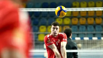 لاعب طائرة الأهلي سيف عابد يجري أشعة بعد إصابة خطيرة في نهائي السوبر أمام الزمالك