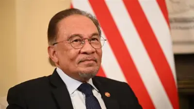 رئيس الوزراء الماليزي يشيد بجهود مصر لوقف الحرب الإيرانية في اتصال هاتفي مع السيسي