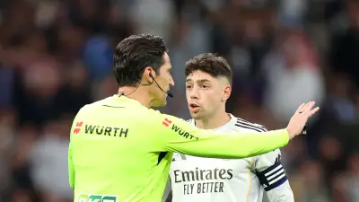 خبير تحكيمي يتهم الاتحاد الإسباني بازدواجية المعايير في عقوبة فالفيردي