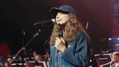 أنغام تختتم بروفاتها استعدادًا لحفل عيد الفطر في جدة الليلة