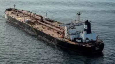 سفينة تايلاندية تتعرض لهجوم وتجنح في مضيق هرمز وسط تصاعد التوترات الإقليمية