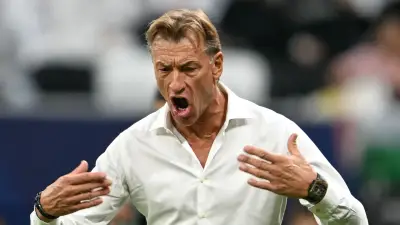 إعلامي سعودي يهاجم رينارد بشدة ويقترح جيسوس أو إنزاجي لتدريب المنتخب