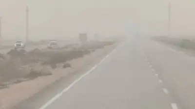 اضطراب الطقس في مطروح: حرارة مرتفعة وأتربة تعم الصحراء وتؤثر على الرؤية