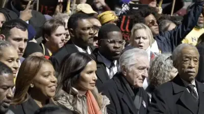 روبرت دي نيرو يقود مسيرة 'لا للملوك' في نيويورك لمهاجمة ترامب وسياساته