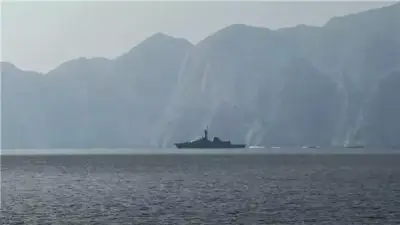 صحيفة التايمز: بريطانيا تستعد لنشر سفينة مجهزة بطائرات مسيرة ذاتية التشغيل في مضيق هرمز