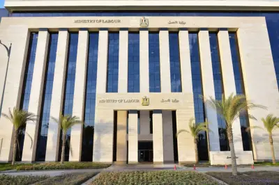 تسويات ودية لصالح عمال شركات متعددة في مصر لحل نزاعات العمل