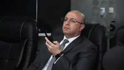 محافظ الفيوم يتابع غلق المحال التجارية عبر الشبكة الوطنية للطوارئ