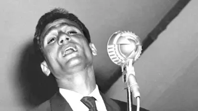 في ذكرى رحيل عبد الحليم حافظ: رحلة العندليب الأسمر بين الفن والمعاناة