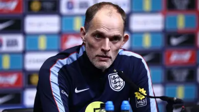 توخيل يوضح أسباب استبعاد أرنولد من معسكر إنجلترا قبل كأس العالم