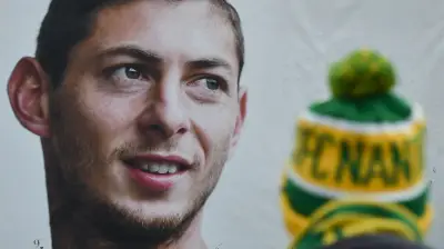 القضاء الفرنسي يرفض دعوى كارديف سيتي للمطالبة بتعويض عن وفاة إيميليانو سالا