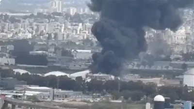 صاروخ إيراني يصيب مصفاة حترول حيفا للمرة الثانية وتصاعد أعمدة النيران