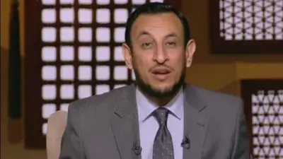 رمضان عبدالمعز يوضح: الاستقامة هي الكلمة التي تصلح حياة الإنسان في كل المجالات