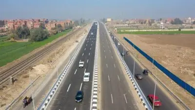 إغلاق جزئي لطريق مصر أسوان الزراعي الغربي لتنفيذ أعمال القطار الكهربائي السريع