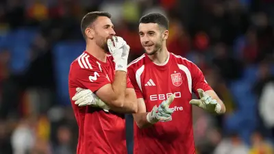 صافرات استهجان جماهيرية في مباراة إسبانيا ومصر: خوآن جارسيا تحت الضغط