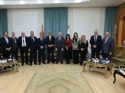 محافظ الجيزة يستقبل أعضاء مجلس النواب والشيوخ للتهنئة بالعيد القومي