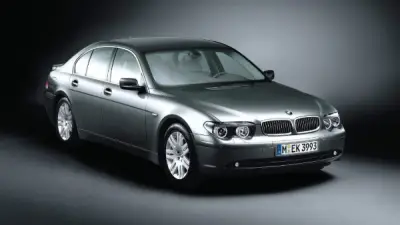 سيارة BMW E65: من الكراهية إلى الثورة.. كيف غيرت مسار صناعة السيارات؟