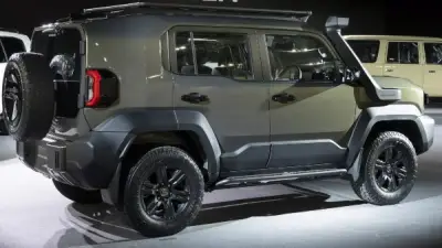 تويوتا تكشف عن لاندكروزر FJ الجديدة: موعد الإطلاق والمواصفات الكاملة