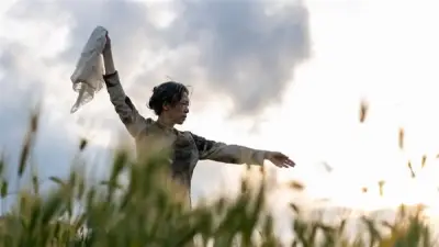 كواليس فيلم 'My Name' الكوري تكشف عن تفاصيل التصوير في جزيرة جيجو وإعادة بناء حقبة التسعينيات