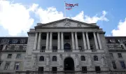 خبراء يحذرون: بنك إنجلترا قد يرفع الفائدة فوق 5.25% لمواجهة التضخم المستمر