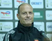 الأهلي يتحرك رسمياً بشأن الطاقم المعاون لـ تورو: قرارات حاسمة في الطريق