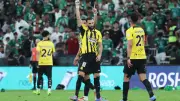 بنزيما غائب حاضر.. سلاح الاتحاد السابق يهدد الأهلي في ديربي جدة