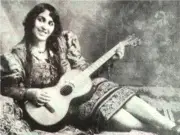 منيرة المهدية: أول مطربة مصرية تعتلي خشبة المسرح الغنائي