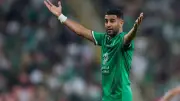محرز يقود هجوم أهلي جدة في مواجهة الهلال السعودي بنصف نهائي كأس خادم الحرمين