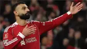 محمد صلاح يسجل هدف ليفربول الرابع في فوز مثير على جالطة سراي بدوري الأبطال