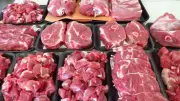 ارتفاع أسعار اللحوم الحمراء في أول أيام عيد الفطر المبارك
