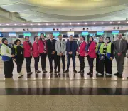 مطار القاهرة الدولي يشهد احتفالات عيد الفطر مع الركاب والعاملين