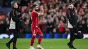 ثلاث جهات تتحكم في مصير محمد صلاح.. من يقرر ناديه في الدوري السعودي؟