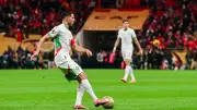 حكيمي يقترب من رقم قياسي تاريخي مع المنتخب المغربي بعد مشاركته في المباراة الودية