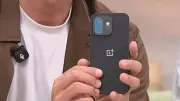 هاتف OnePlus 15T يبهر ببطارية ضخمة 7500 مللي أمبير وتصميم مريح