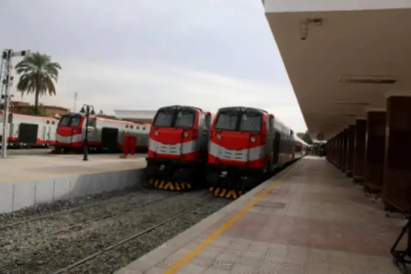 السكك الحديدية تعتذر للركاب عن تأخيرات القطارات اليوم