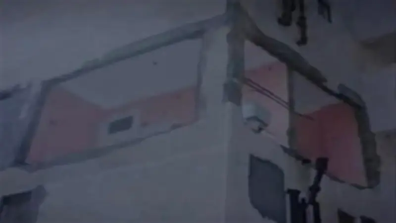 قصة شقة العفاريت في بورسعيد: انفجار غامض وحوائط طارت مع أذان الفجر