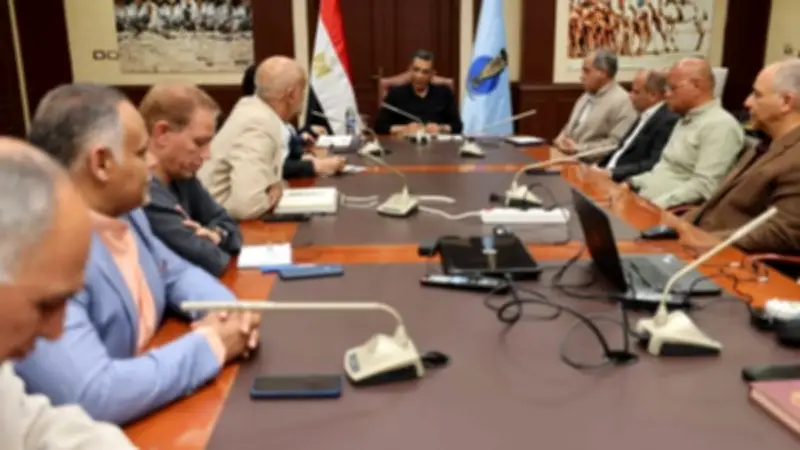 محافظ البحر الأحمر يؤكد استمرارية جهود النظافة لتعزيز مكانة الغردقة السياحية