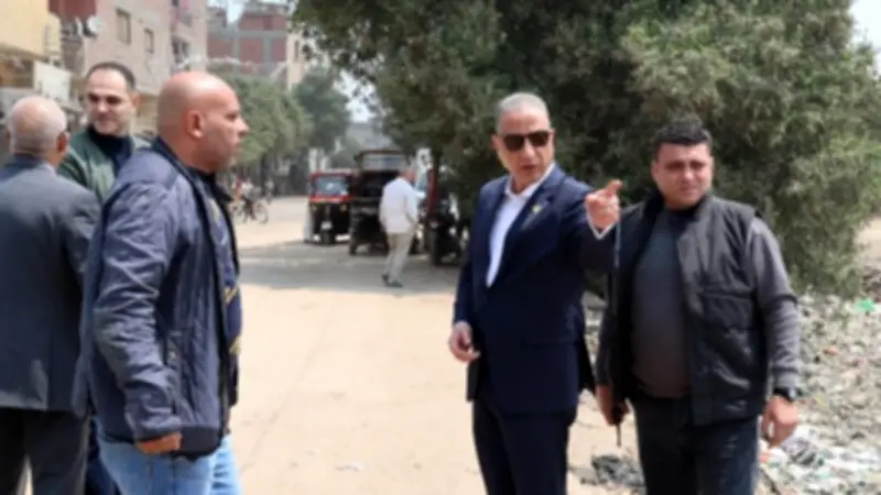 محافظ الجيزة يتفقد نظافة الطرق في كرداسة وأوسيم ويوجه بحملات مكثفة