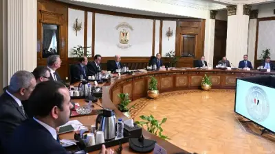 رسمياً.. الحكومة توقف قرار غلق المحال والمطاعم 11 مساءً