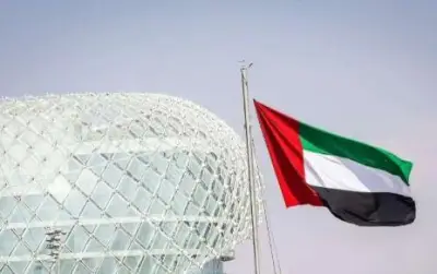 الإمارات تعلن عن اعتراض دفاعاتها الجوية لـ12 صاروخاً و19 مسيرة إيرانية