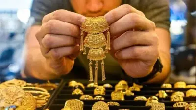 الذهب يخسر 120 جنيهاً في عيار 24 و100 في 21.. أسعار اليوم الأربعاء