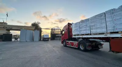 تحرك الدفعة 186 من شاحنات المساعدات إلى قطاع غزة