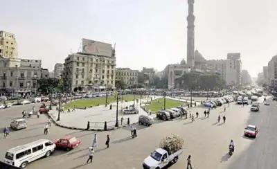 زحام شديد في صورة نادرة لموقف رمسيس عام 1981 تظهر ازدحامًا غير مسبوق