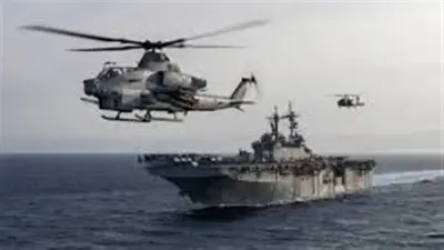 فوكس نيوز: 20 سفينة حربية أمريكية و12 سرباً جوياً ما زالت بالمنطقة رغم وقف النار
