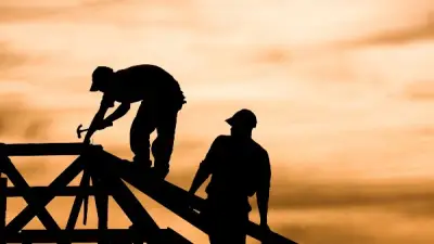 موعد إجازة عيد العمال 2026 يوافق الجمعة 1 مايو ضمن أجندة العطلات الرسمية